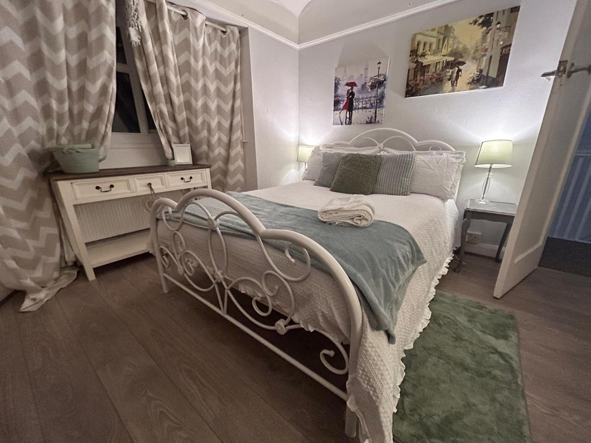 Redditch Rest Near Town Centre & Transport Links公寓 外观 照片