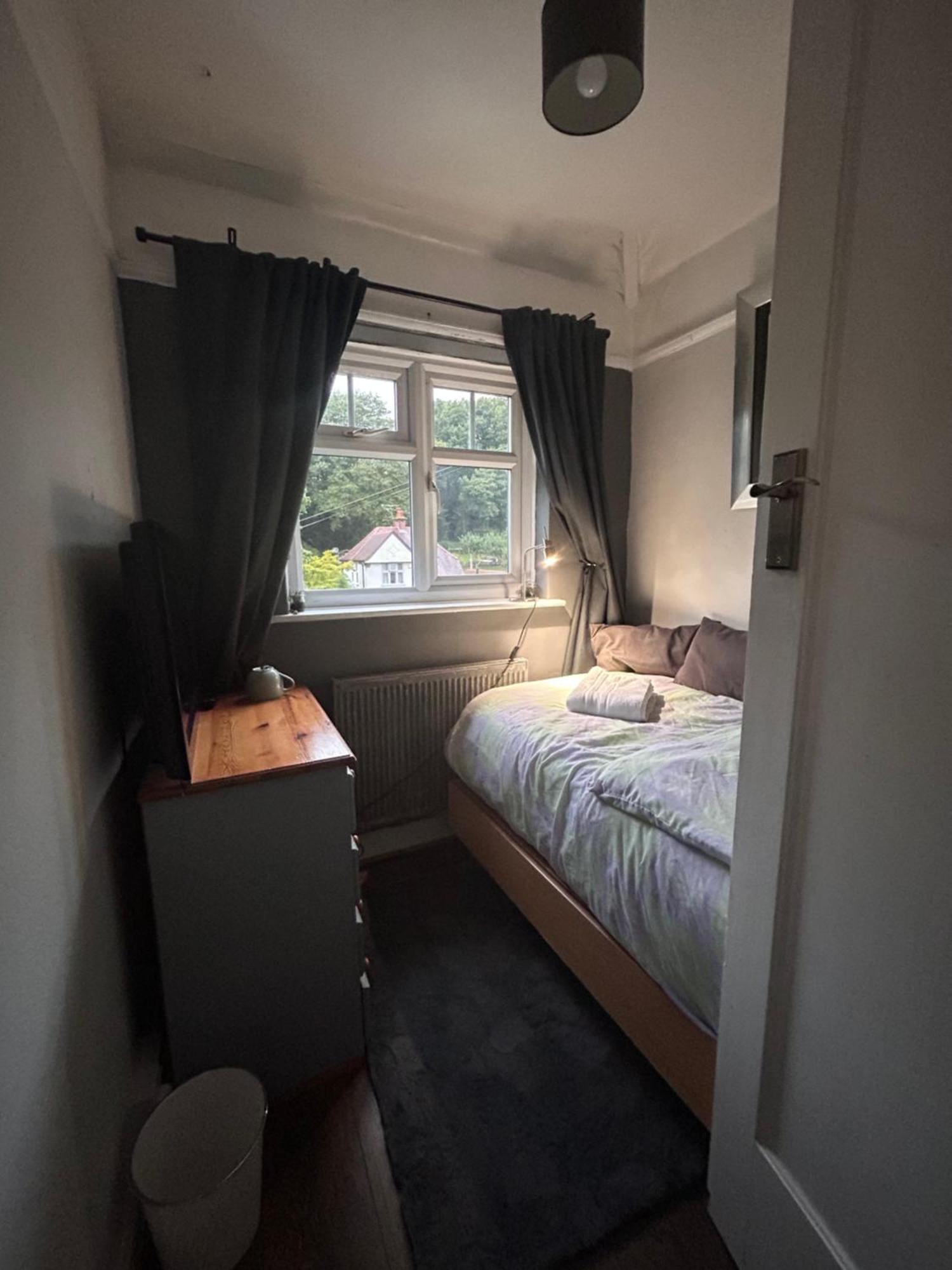 Redditch Rest Near Town Centre & Transport Links公寓 外观 照片