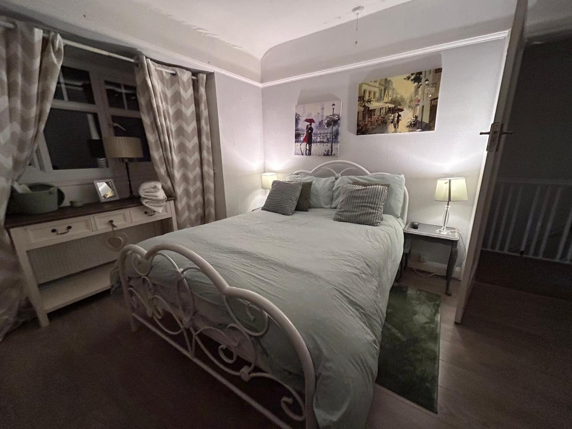Redditch Rest Near Town Centre & Transport Links公寓 外观 照片