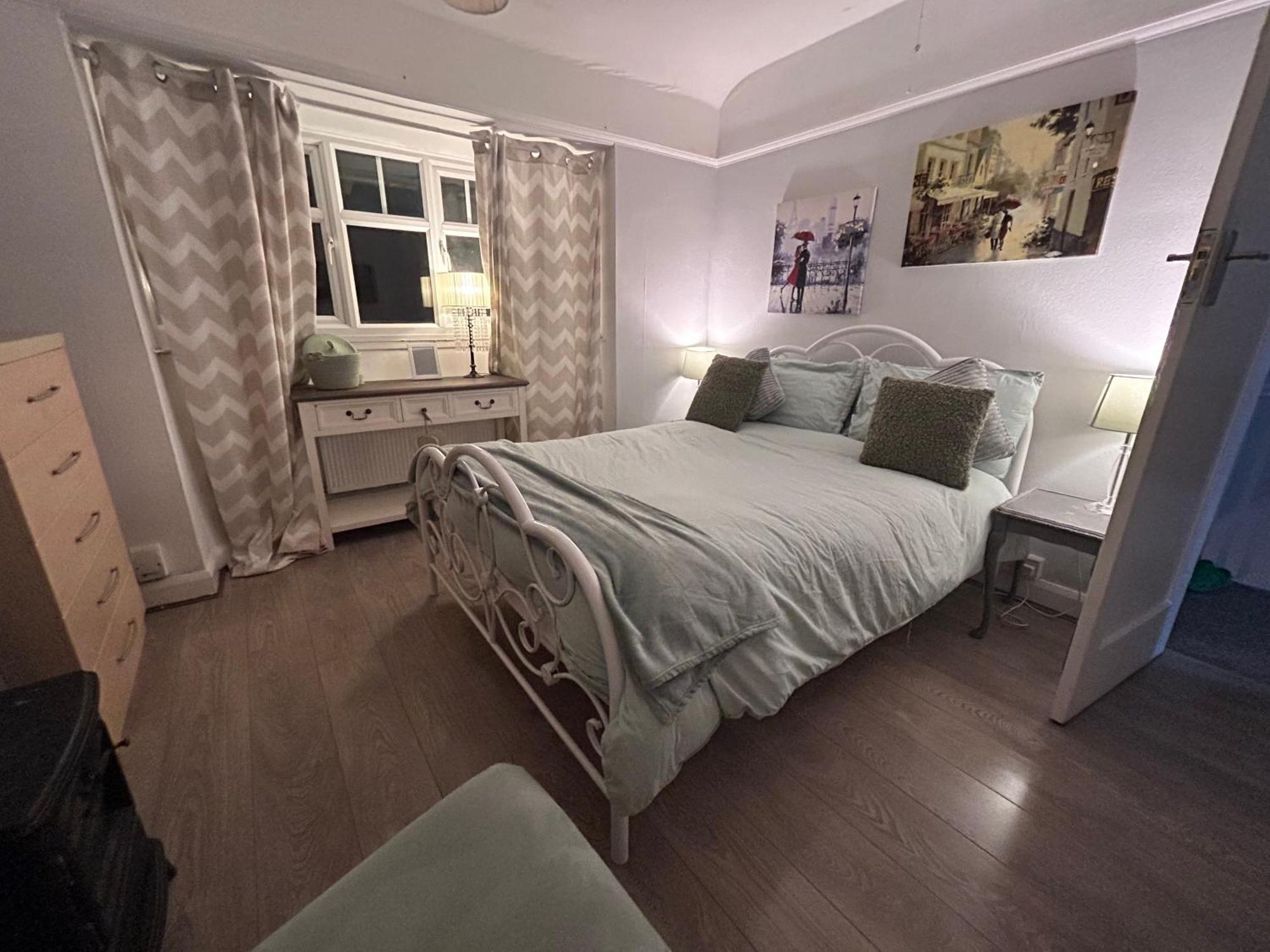 Redditch Rest Near Town Centre & Transport Links公寓 外观 照片