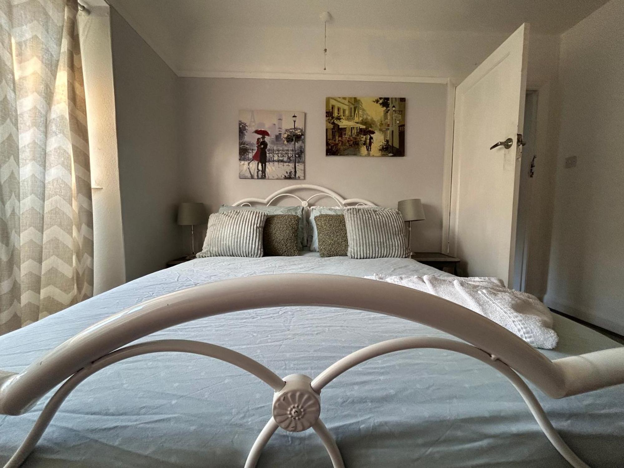 Redditch Rest Near Town Centre & Transport Links公寓 外观 照片