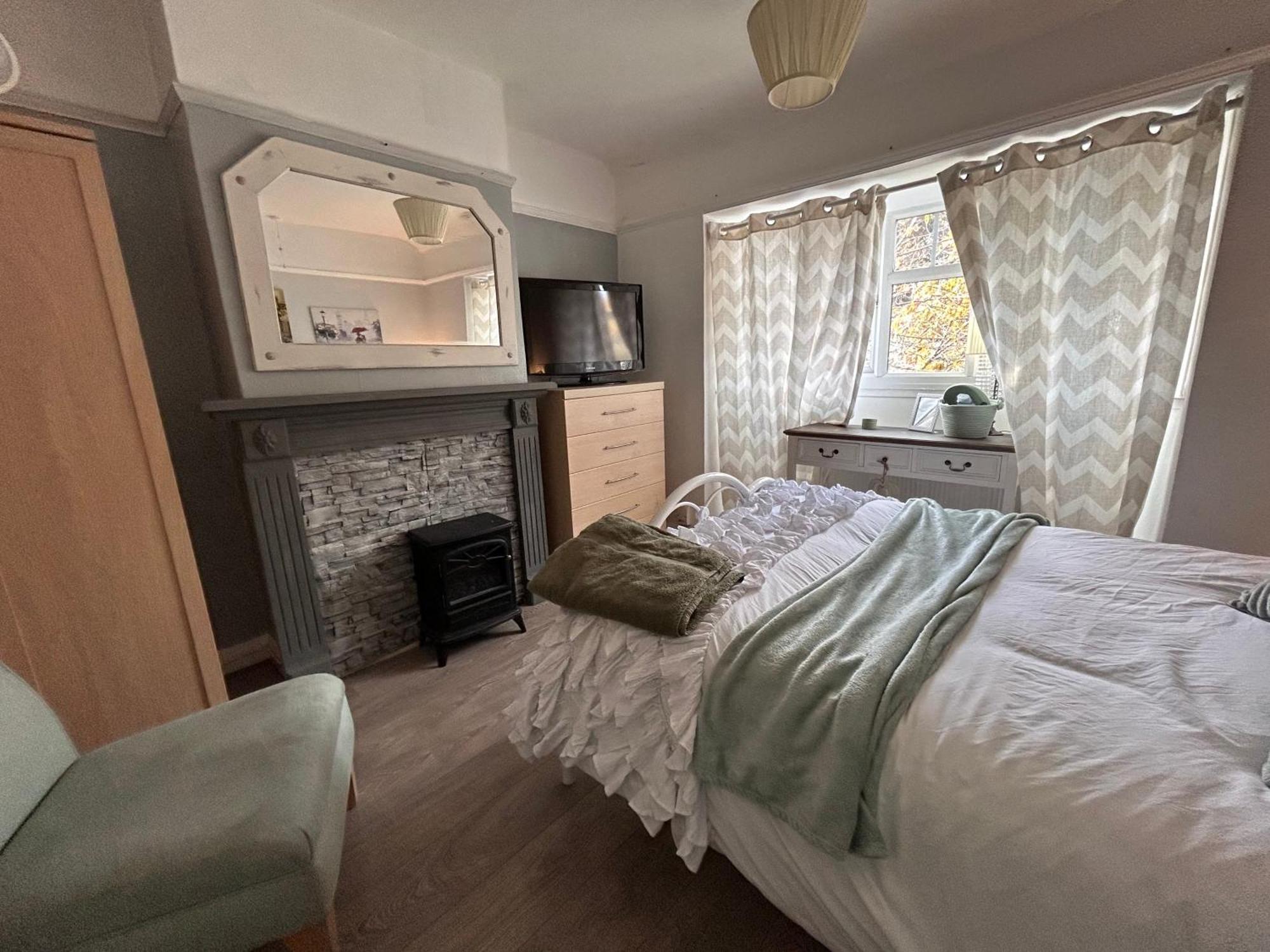 Redditch Rest Near Town Centre & Transport Links公寓 外观 照片