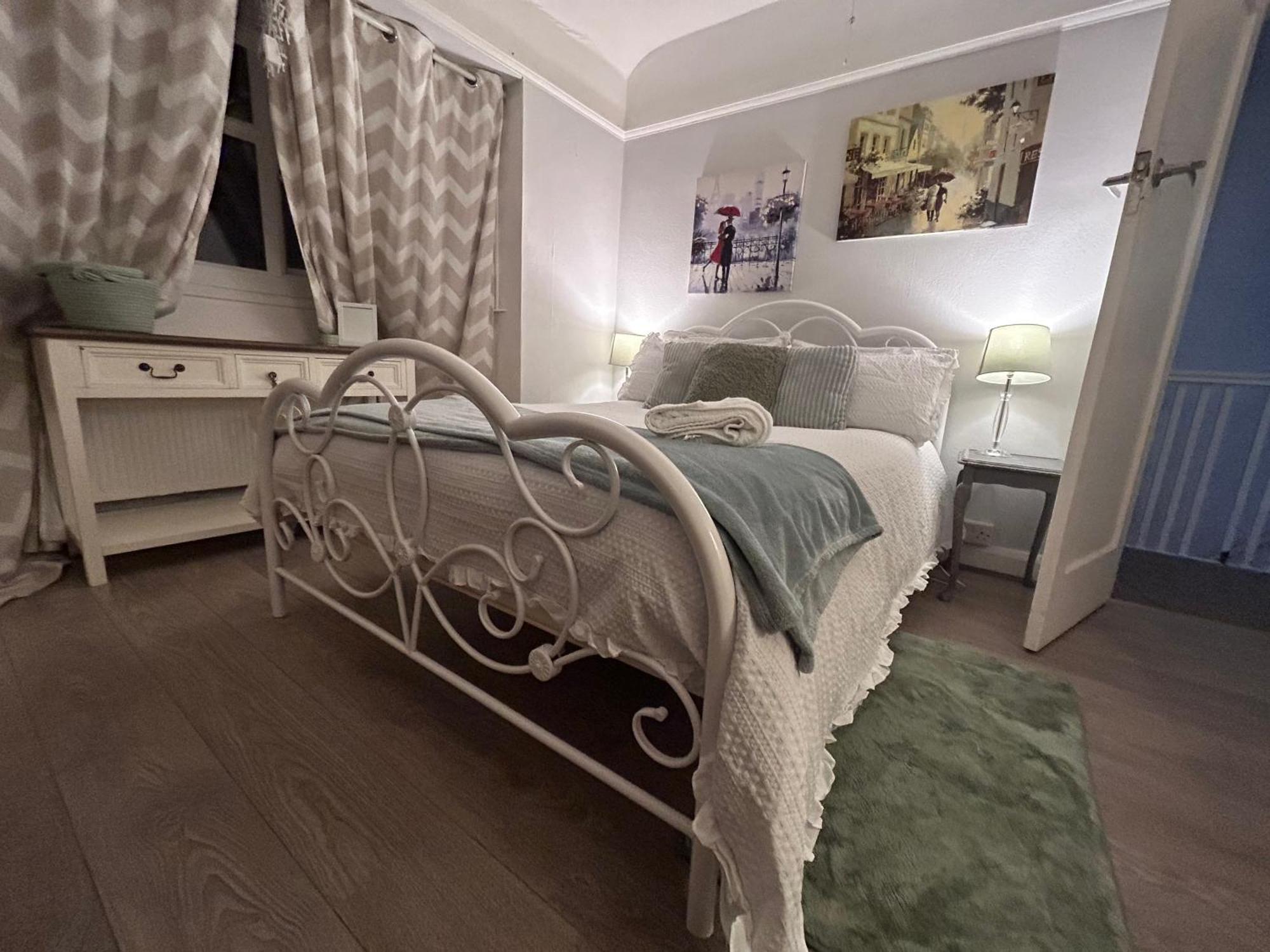 Redditch Rest Near Town Centre & Transport Links公寓 外观 照片