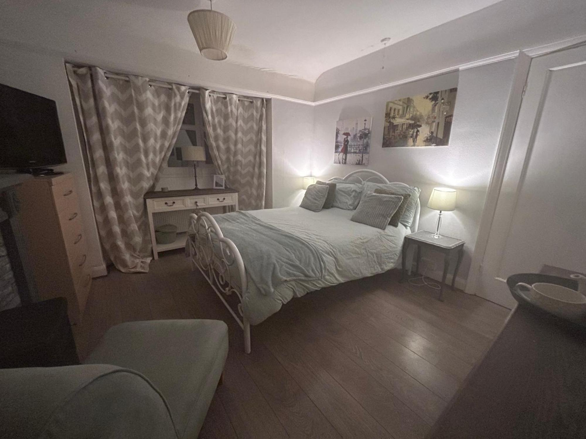 Redditch Rest Near Town Centre & Transport Links公寓 外观 照片